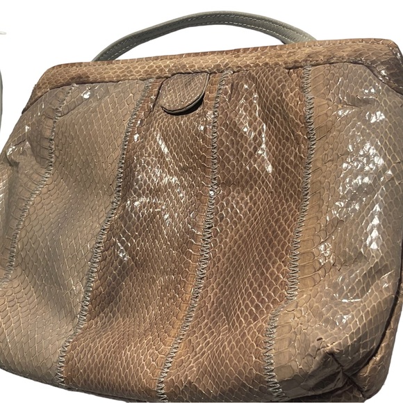 CLEMENTE VINTAGE DESIGNER SNAKESKIN STUNNING METAL BENDABLE RETRACT CLOSURE - Picture 3 of 10